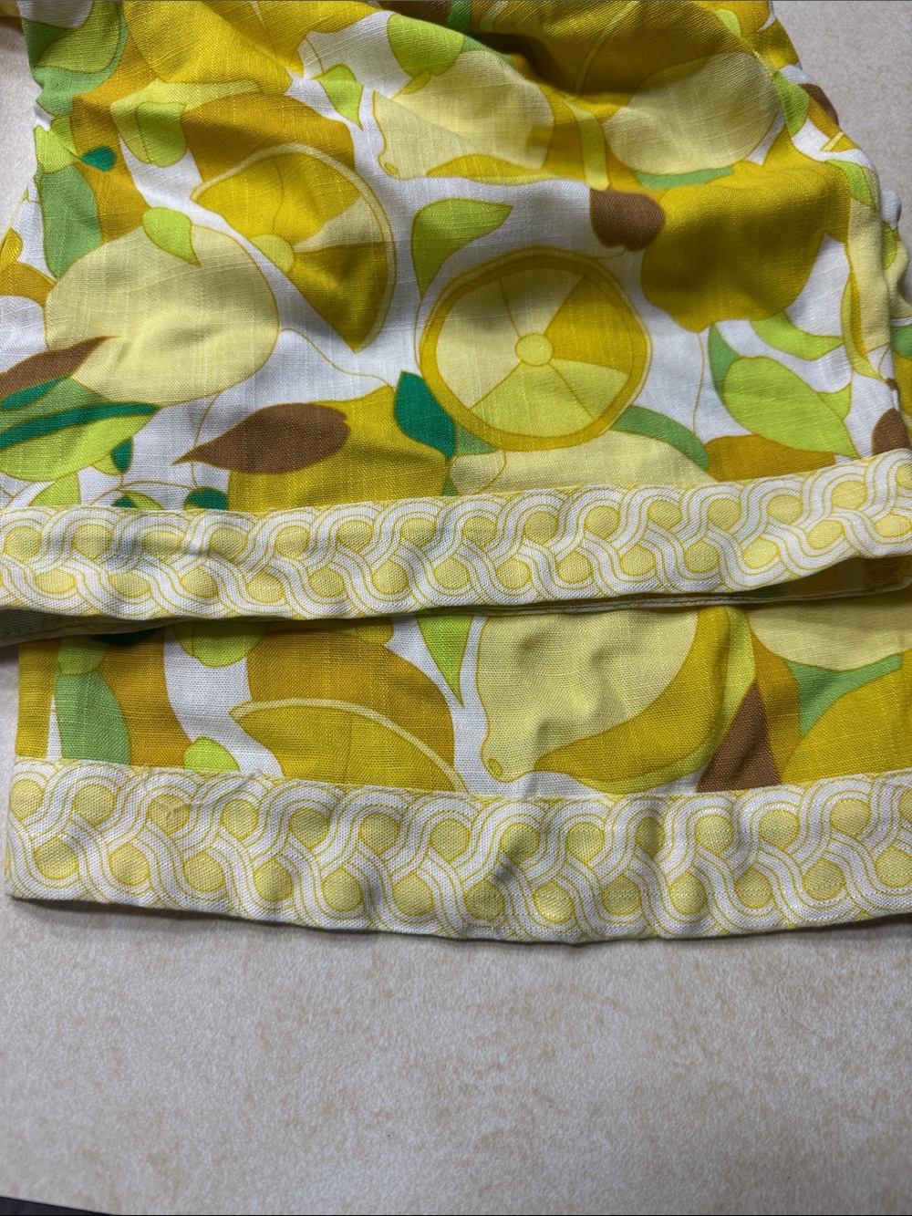 NWT, Resort set, lemon print - Picture 7 of 7
